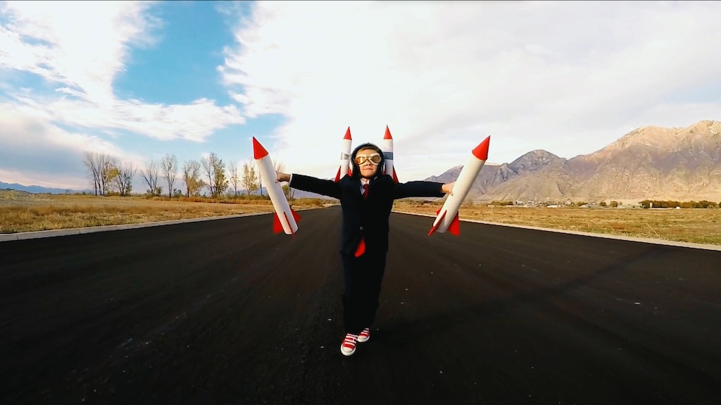 Screenshot video One Step Ahead Part 1